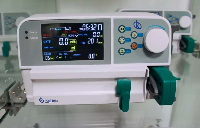 Comparativa Avanzada: Bomba de Jeringa YR05165 de Kalstein vs SP500 Infusion Pump de InFusion Tech